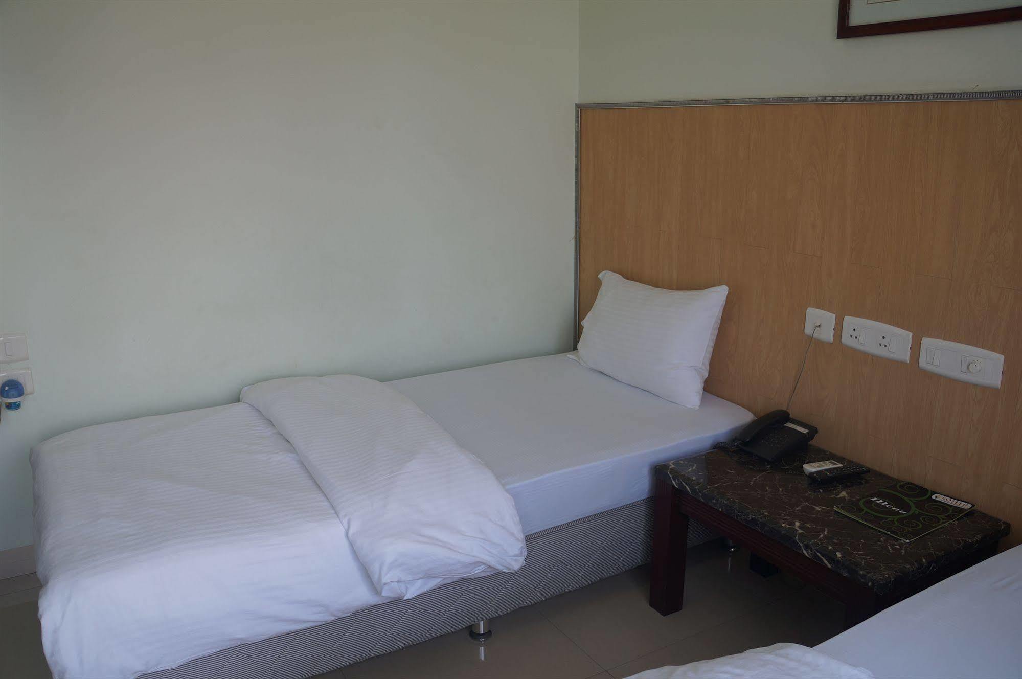 צ'נאי Lotels Hotel מראה חיצוני תמונה